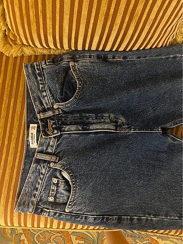 34 Beden mavi Renk jean pantolon