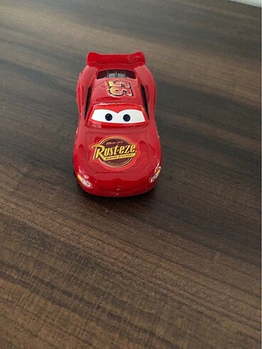 METAL ŞİMŞEK McQueen CARS ARABA. METAL, 10 CM YEPYENİ OYNANMIYO