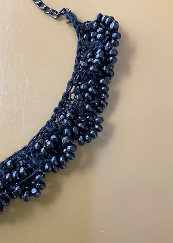 El Emeği Tasarım Siyah Boncuk İşlemeli Kısa Gotik Kolye - Görsel 2