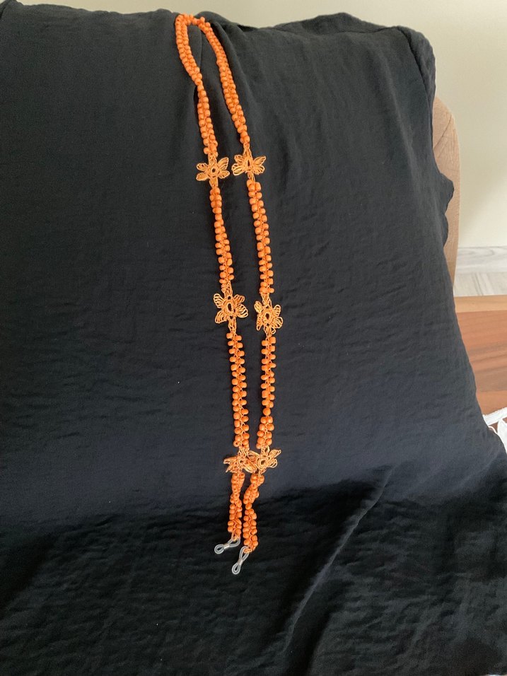 Uzun Turuncu Boncuklu Nakışlı Gözlük Zinciri - Görsel 2