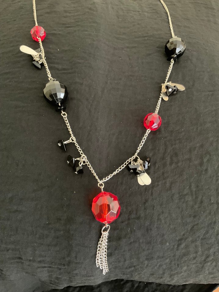 El Yapımı Tasarım Kırmızı Siyah Zincir Detaylı Uzun Kolye - Görsel 2