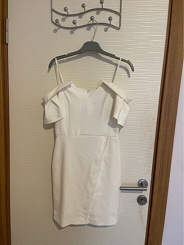 Trendyol beyaz elbise