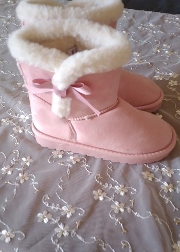 Kız Çocuk Pembe Peluş Kürklü Bot