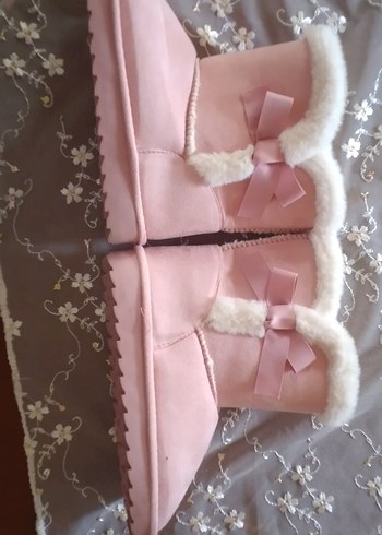 33 Beden Kız Çocuk Pembe Peluş Kürklü Bot