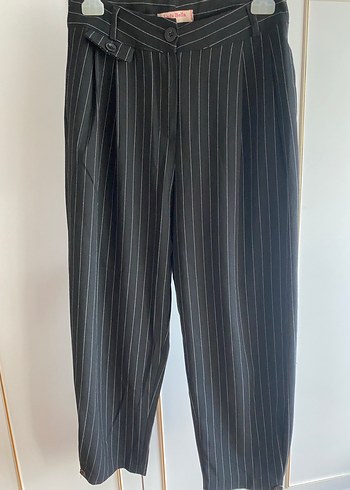 Düğmeli Siyah Çizgili Keten Kadın Pantolon - Görsel 4