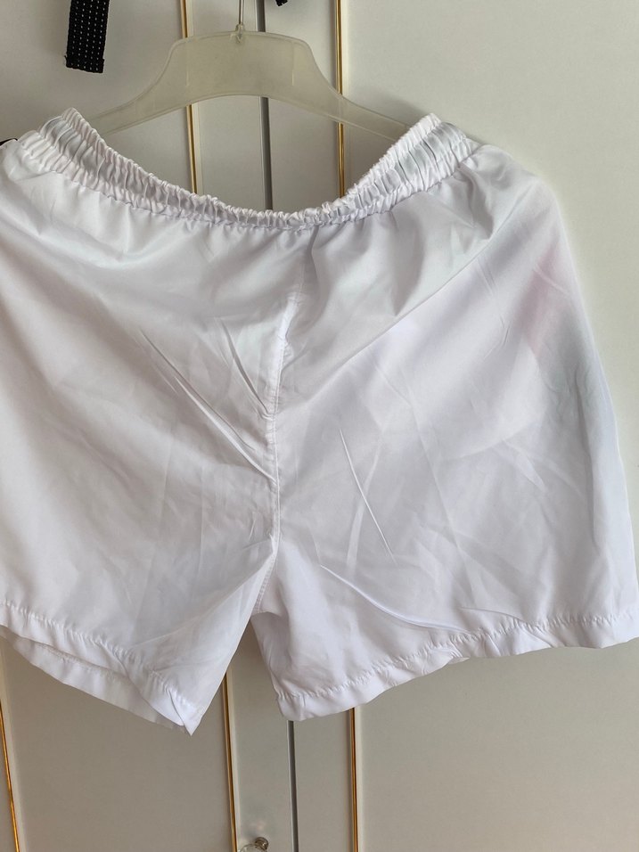 Beyaz Loose Fit Mini Spor Şort - Görsel 2