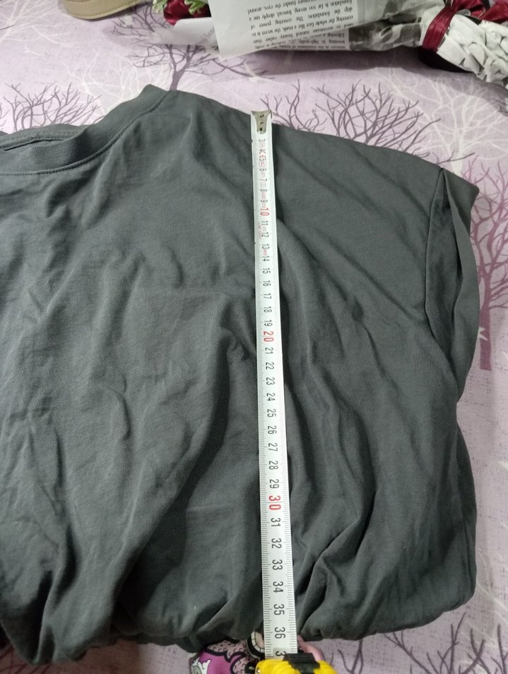 Kadın crop - Görsel 4