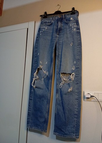 Gevşek Kesim Yırtık Mavi Denim Jean