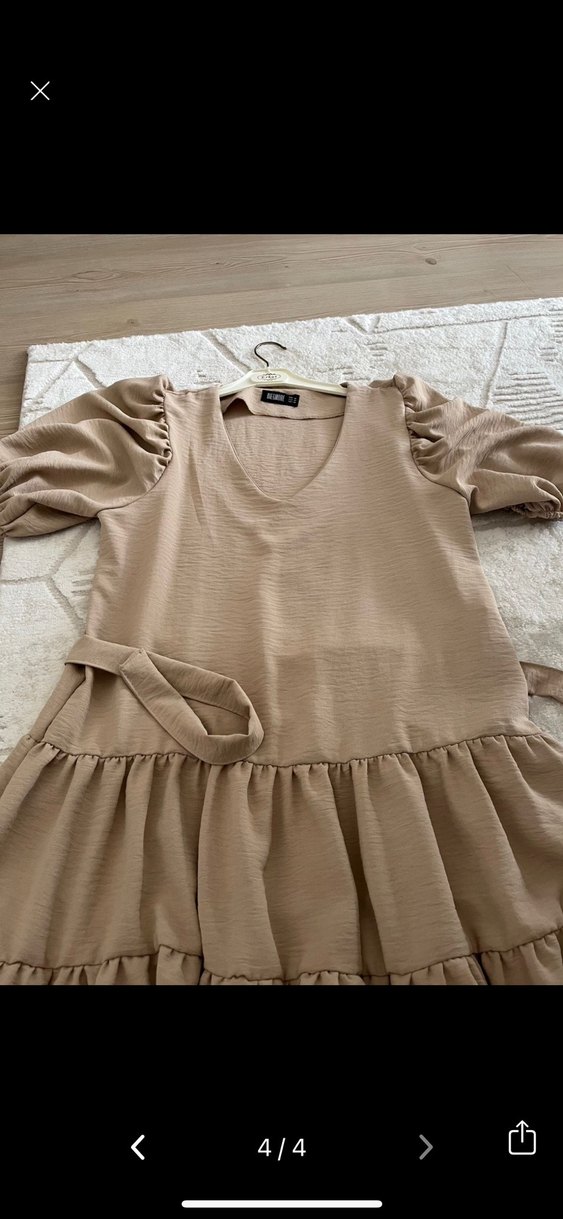 Bej V Yaka Volanlı Keten Elbise - Görsel 4