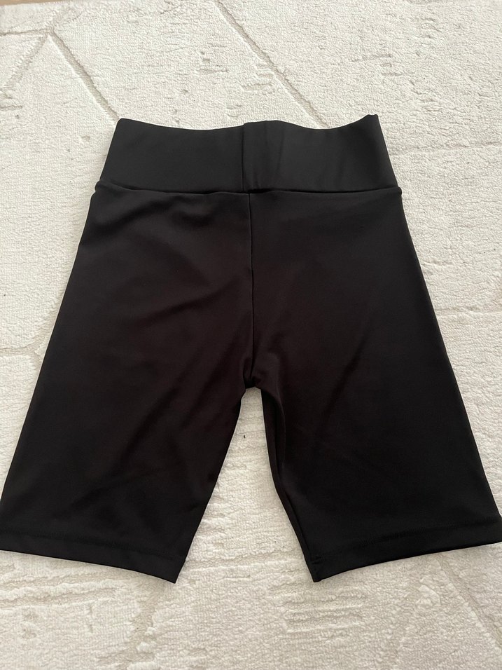 Siyah kısa Spor Şortu - Görsel 2