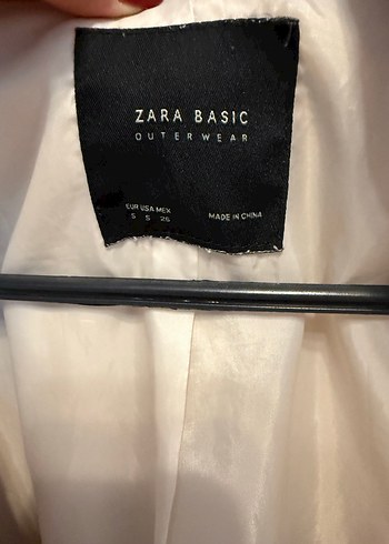 Zara Zara krem yagmurluk ruzgarlik