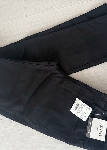 Erkek Çocuk Siyah Kemerli Denim Pantolon