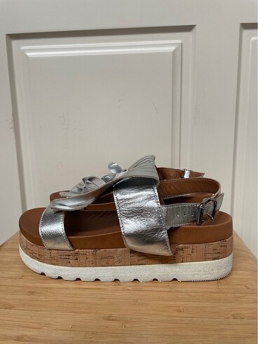 Mantar Platform Taban Hakiki Deri Sensunique Gümüş Kadın Sandale