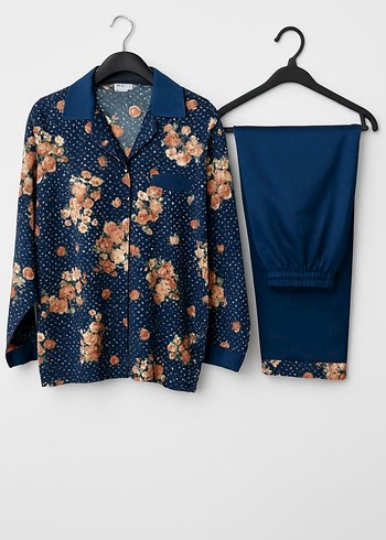 Çiçek Desenli Uzun Kollu saten Kadın Pijama Takımı - Görsel 2