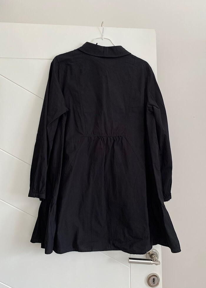 Siyah gömlek - Görsel 2