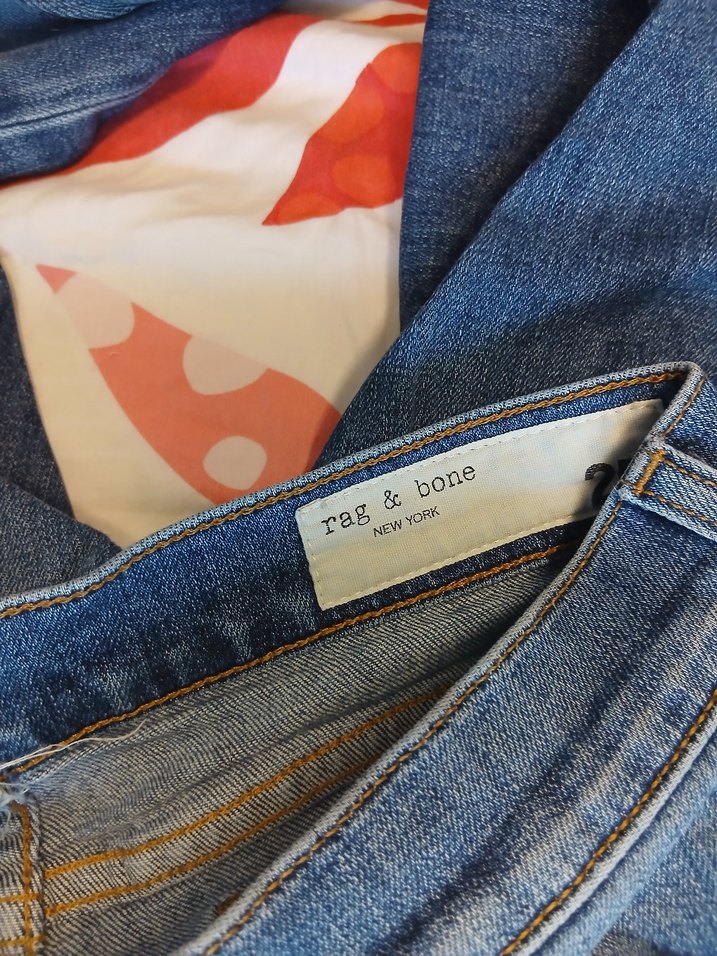 Mavi Yıkamalı Rahat Denim Jean — görsel 3/4