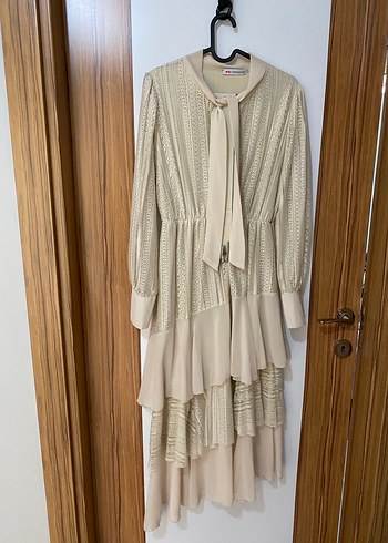 Dantel Detaylı Uzun krem Kadın  Elbise - Görsel 2