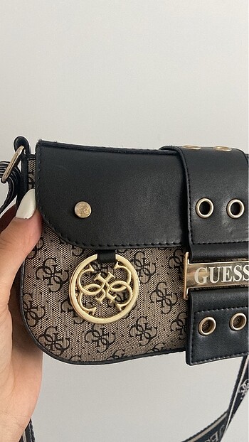 Diğer Guess çanta