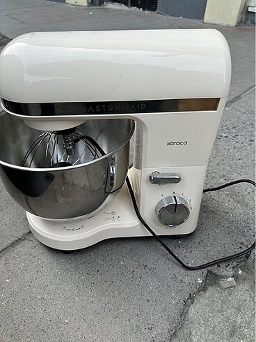 Karaca hamur yoğurma makinası
