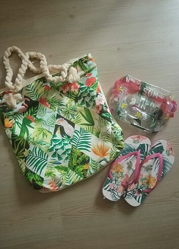 Plaj terlik, çanta ve şeffaf mayo çantası set