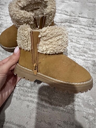 21 Beden Kız bebek zara bot 21 numara