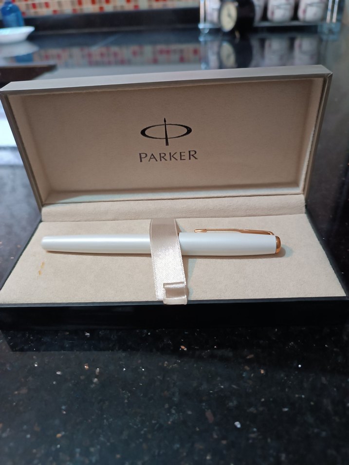 Beyaz İnci Parker Dolma Kalem Orijinal - Görsel 2