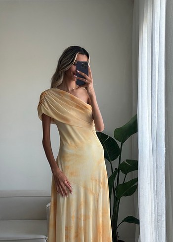 Sarı Drapeli Uzun Straplez Elbise - Görsel 10