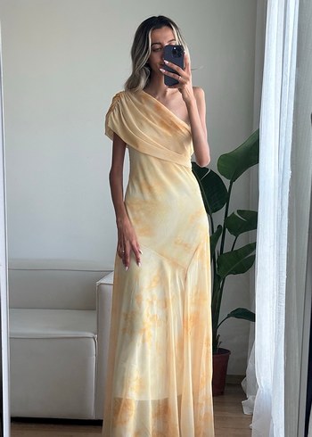 Sarı Drapeli Uzun Straplez Elbise - Görsel 3