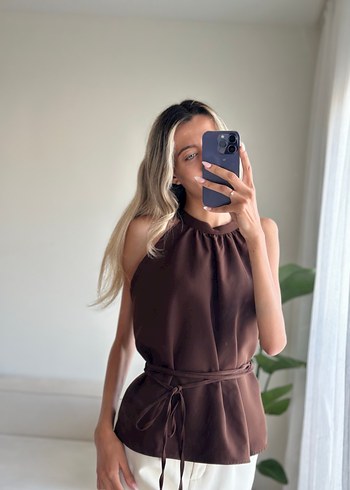 Kahverengi Saten Halter Yaka Bluz - Görsel 6