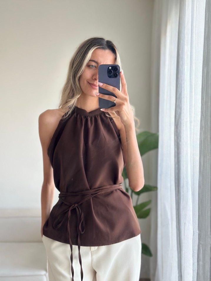 Kahverengi Saten Halter Yaka Bluz - Görsel 2