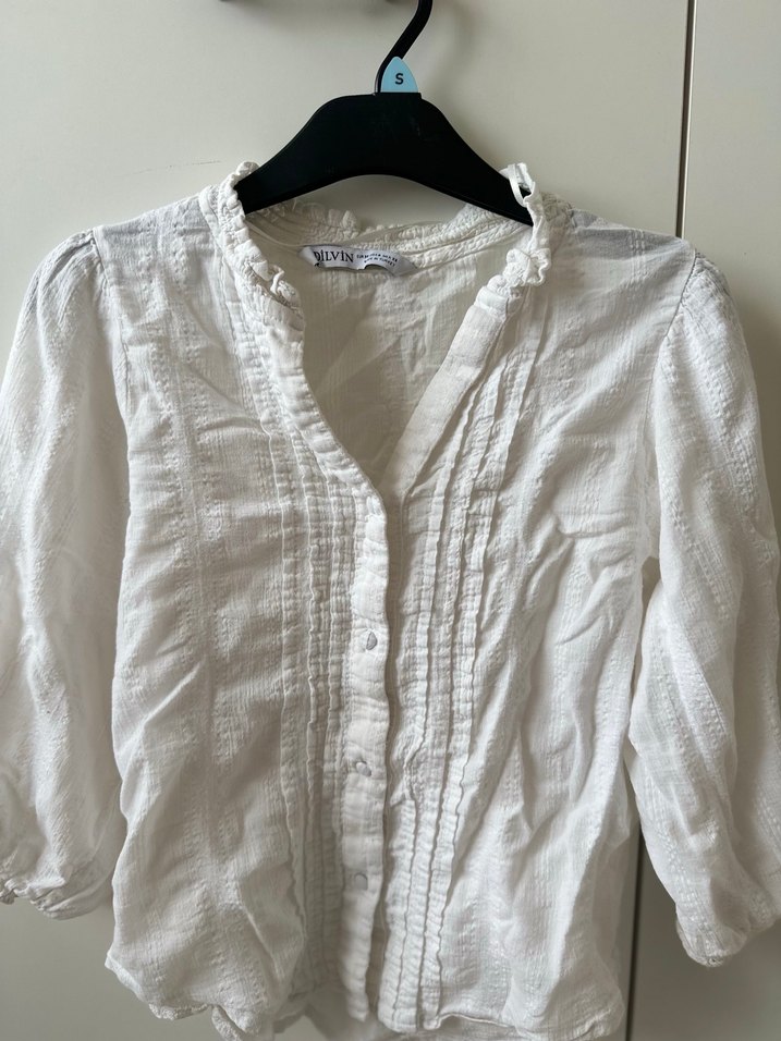 Düğmeli Beyaz Keten Kadın Gömlek - Görsel 2