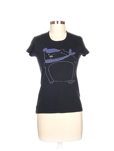 Benetton T-shirt %70 İndirimli.