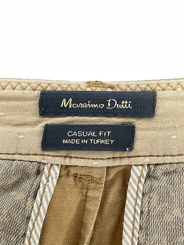 36 Beden çeşitli Renk Massimo Dutti Mini Şort %70 İndirimli.