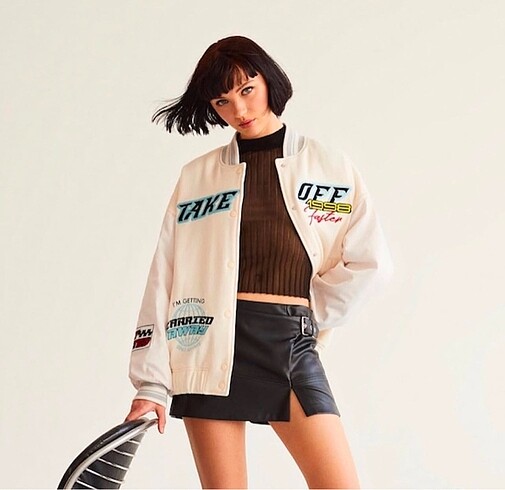 m Beden beyaz Renk Bershka bomber kolej ceket