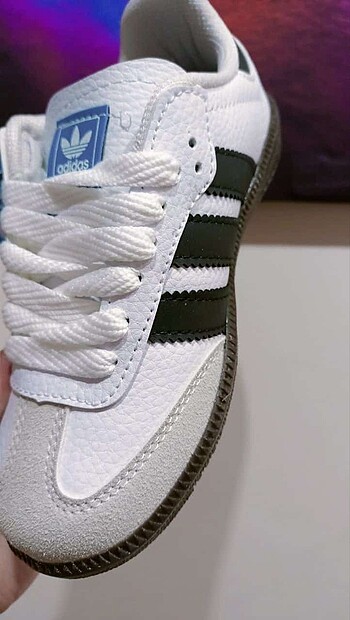 28 Beden #adidas siyah beyaz kız çocuğu spor ayakabısı