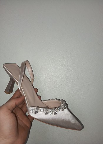 38 Beden beyaz Renk Diger Beyaz Saten Taşlı Stiletto Kadın Ayakkabı
