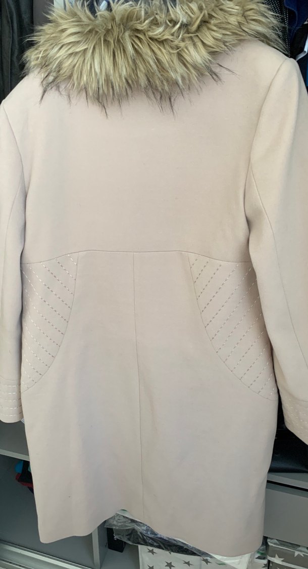 Kürk Yaka Detaylı Bej Kaban - Görsel 4