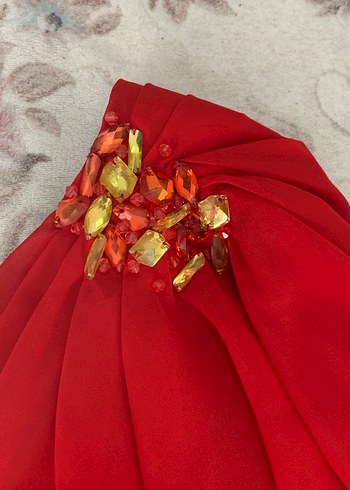 Kırmızı Drapeli Uzun Abiye Elbise - Görsel 2