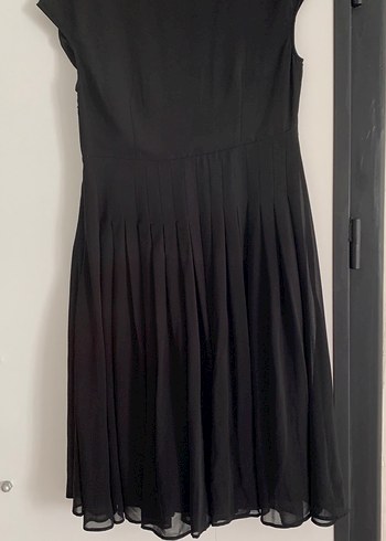 Drapeli Siyah Midi V Yaka Kolsuz Elbise - Görsel 5