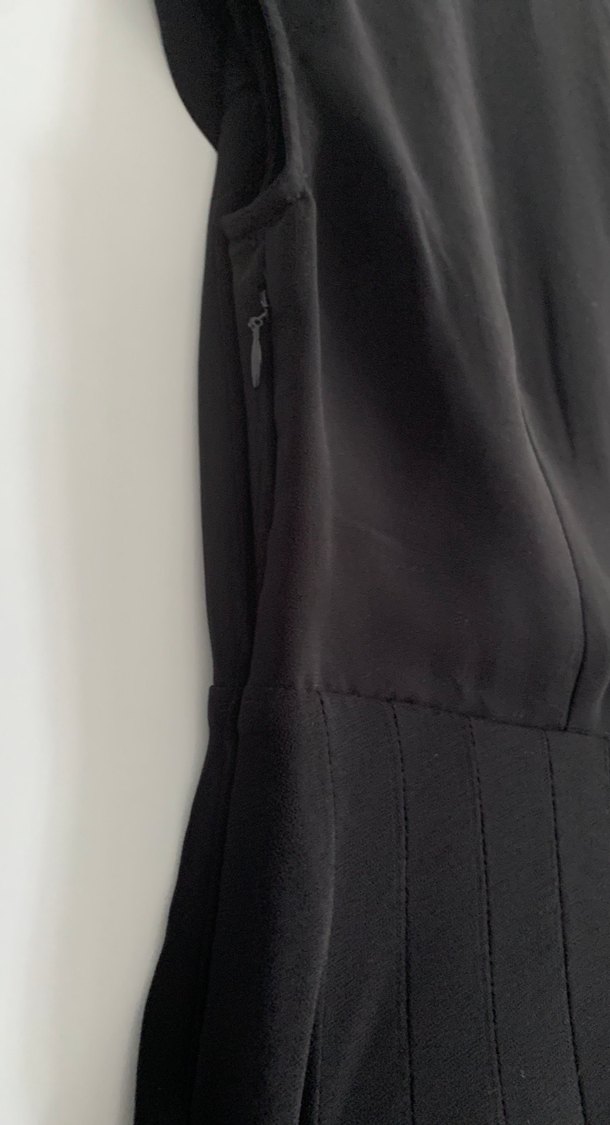 Drapeli Siyah Midi V Yaka Kolsuz Elbise - Görsel 4