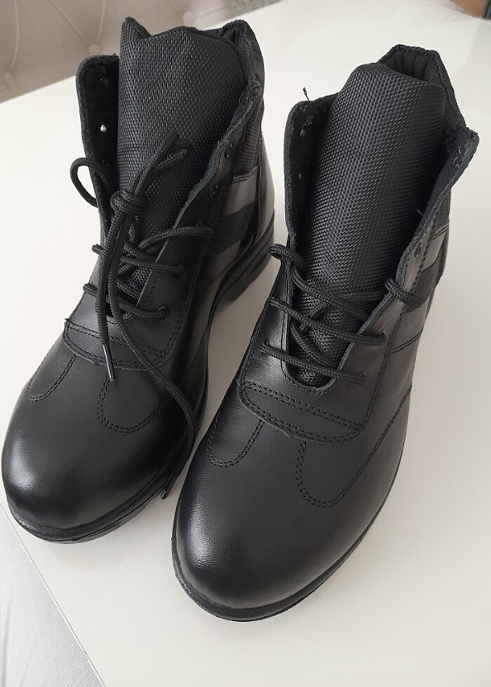 ERKEK BOT - Görsel 2