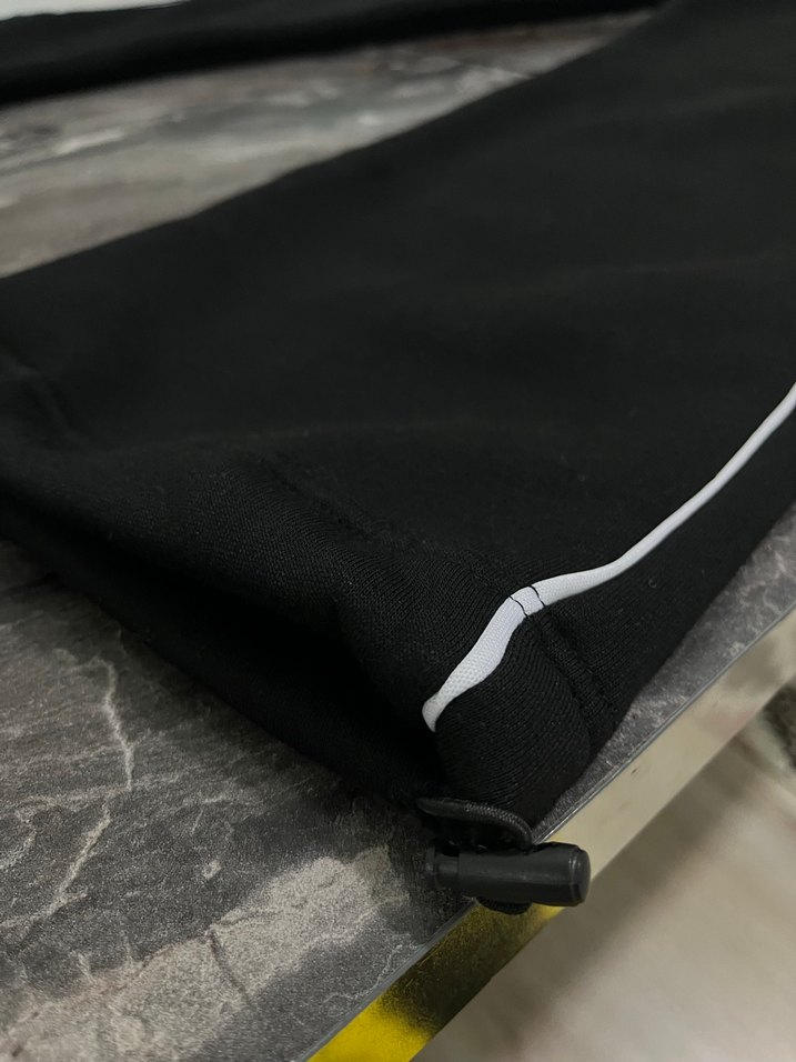 Siyah Fermuarlı Eşofman Altı - Görsel 3