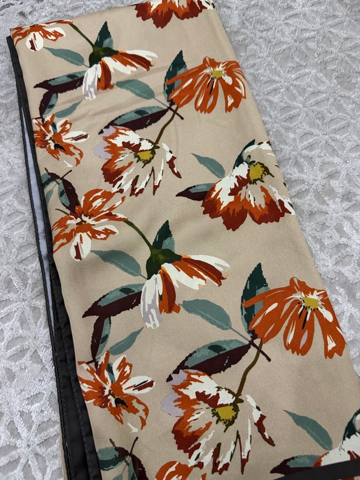 Bohem Çiçek Desenli Kadın Şal - Görsel 3