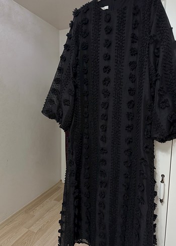 Uzun Siyah Gotik Fırfırlı Elbise - Görsel 2