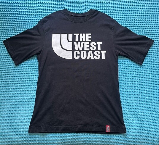 Siyah tişört - The West Coast