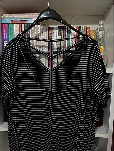 sırt dekolteli tişört - Görsel 3