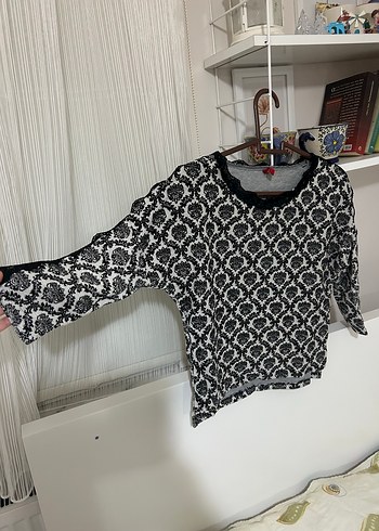 Gri Dantel Detaylı Vintage Kadın Bluz - Görsel 4