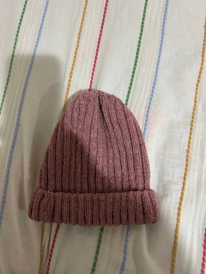 Kadın pembe Örgü Bere - Görsel 3