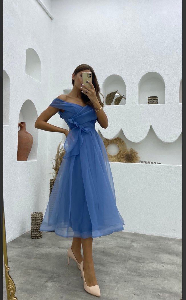 Şeffaf Detaylı Mavi Uzun Abiye Elbise - Görsel 3