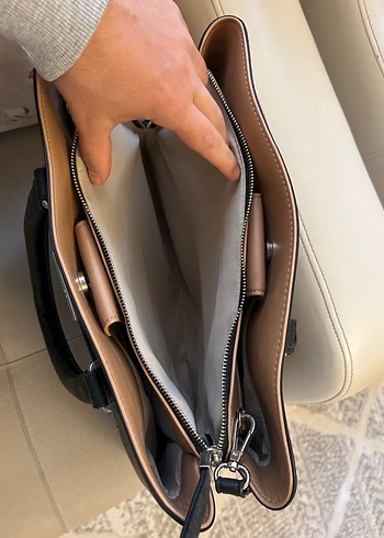 Kadın Siyah Deri Fermuarlı Ofis Çantası - Görsel 4